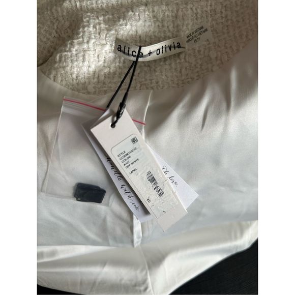 ALICE + OLIVIA Kidman cropped bead-embellished tweed jacket size XS $895 - Picture 12 of 12